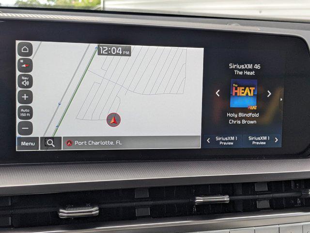 Photo of 2025 White Pearl Kia Telluride