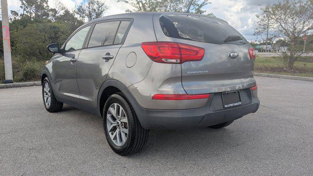 Photo of 2016 Mineral Silver Kia Sportage