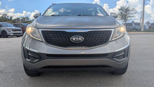 Photo of 2016 Mineral Silver Kia Sportage