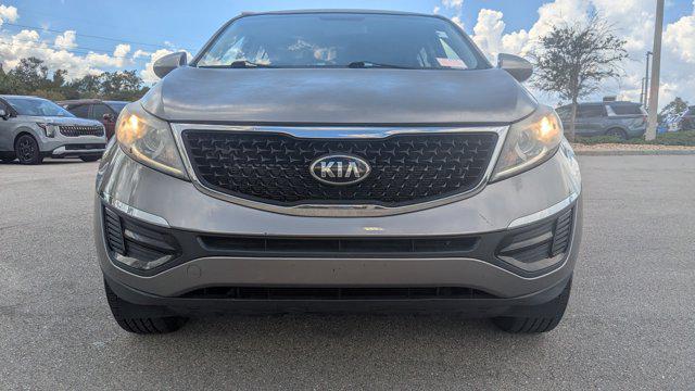 Photo of 2016 Mineral Silver Kia Sportage