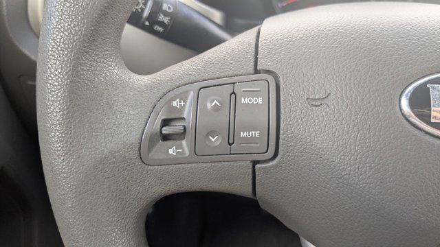 Photo of 2016 Mineral Silver Kia Sportage