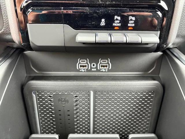 Photo of 2026 Granite Crystal Metallic Clearcoat RAM 1500