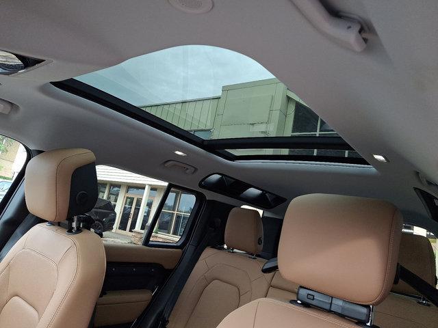 Photo of 2025 Santorini Black Metallic Land Rover Defender