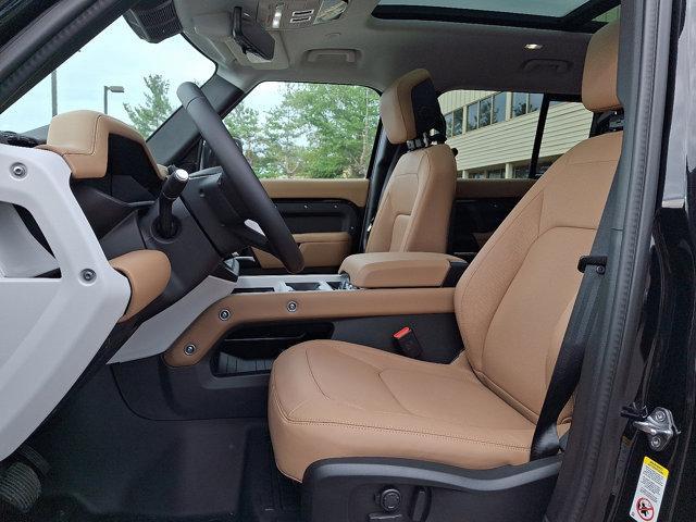Photo of 2025 Santorini Black Metallic Land Rover Defender