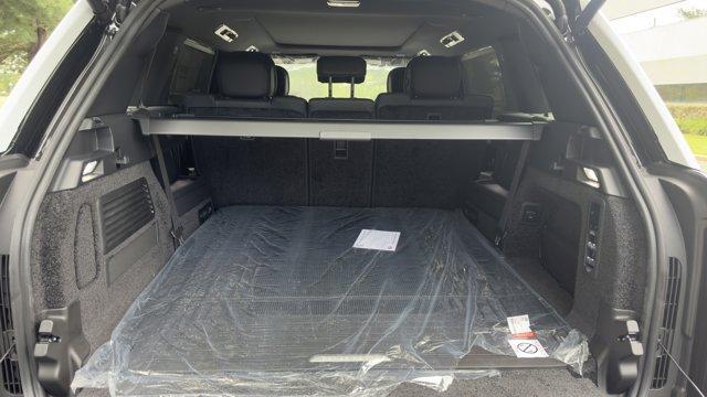 Photo of 2025 Santorini Black Land Rover Range Rover