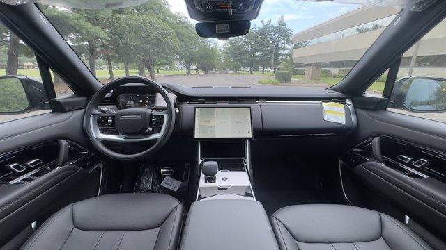 Photo of 2025 Santorini Black Land Rover Range Rover