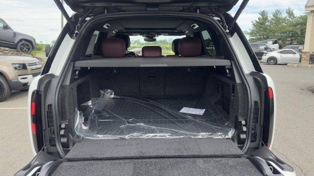 Photo of 2025 Fuji White Land Rover Range Rover