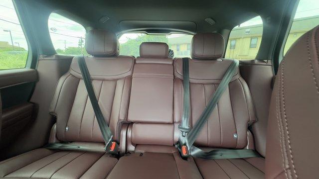 Photo of 2025 Fuji White Land Rover Range Rover