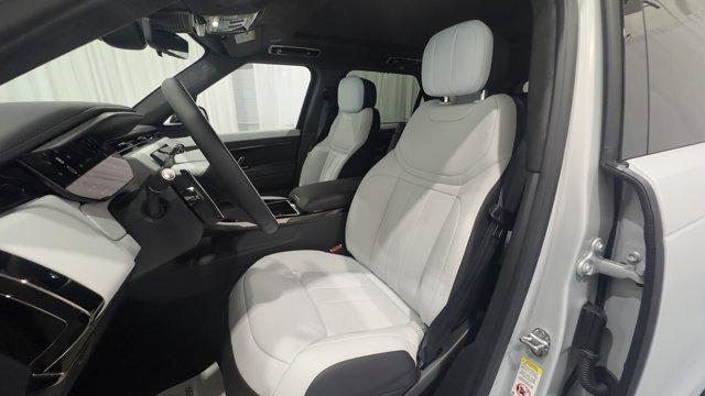 Photo of 2025 Ethereal Frost Silver In Satin Finish Land Rover Range Rover Sport