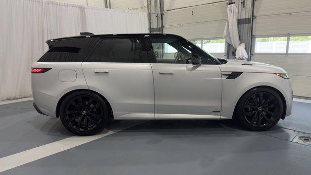 Photo of 2025 Ethereal Frost Silver In Satin Finish Land Rover Range Rover Sport