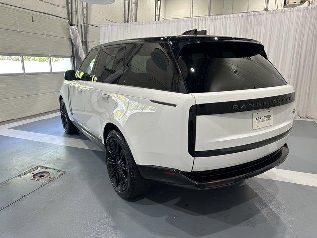 Photo of 2023 Fuji White Land Rover Range Rover