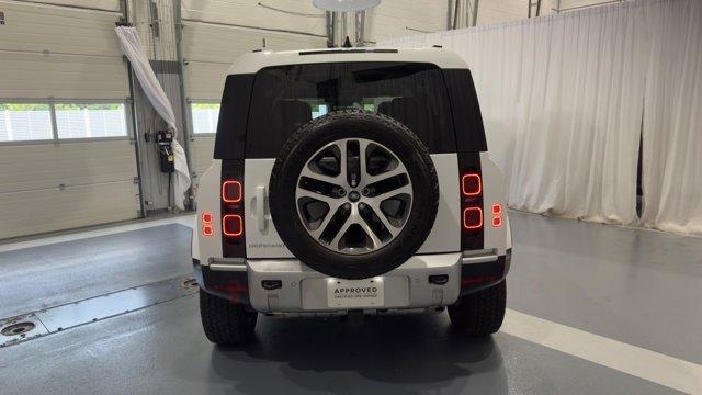 Photo of 2025 Fuji White Land Rover Defender