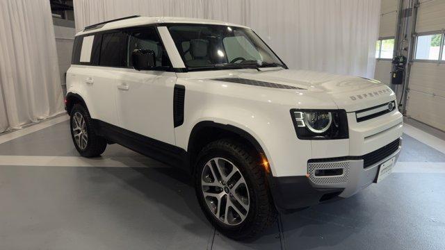 Photo of 2025 Fuji White Land Rover Defender