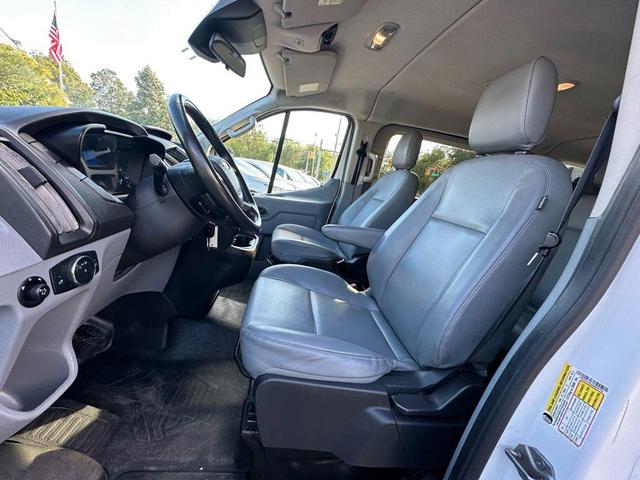 Photo of 2016 White Ford Transit-350