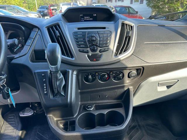 Photo of 2016 White Ford Transit-350
