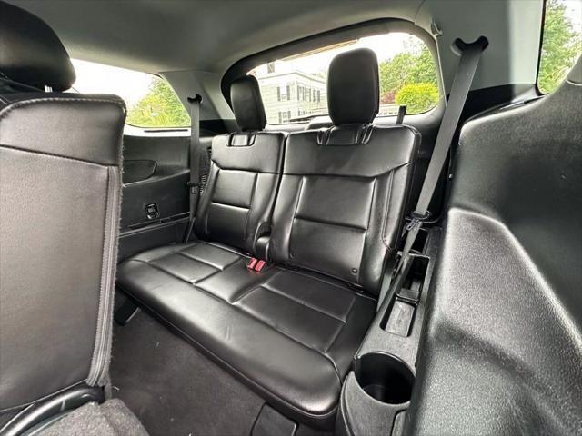 Photo of 2022 Black Ford Explorer