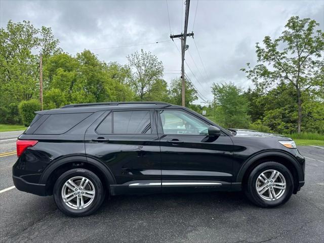 Photo of 2022 Black Ford Explorer