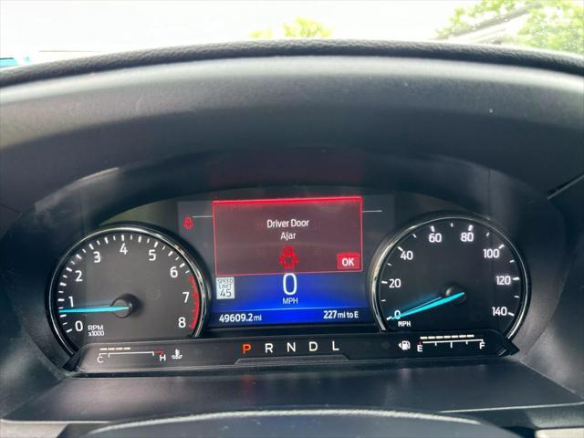 Photo of 2022 Black Ford Explorer