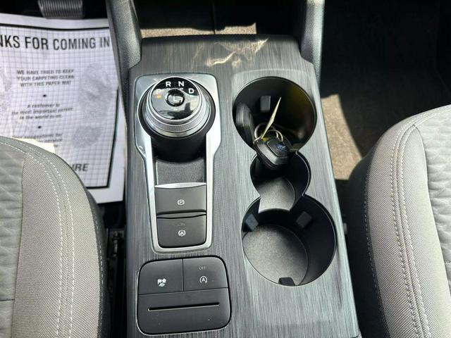 Photo of 2021 Gray Ford Escape