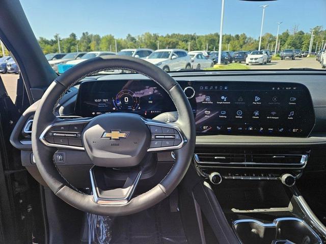 Photo of 2025 Mosaic Black Metallic Chevrolet Traverse