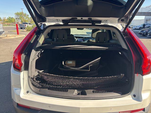 Photo of 2022 Crystal White Tricoat Cadillac XT4
