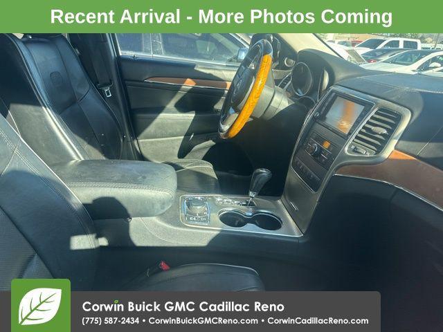 Photo of 2013 Mineral Gray Metallic Clearcoat Jeep Grand Cherokee