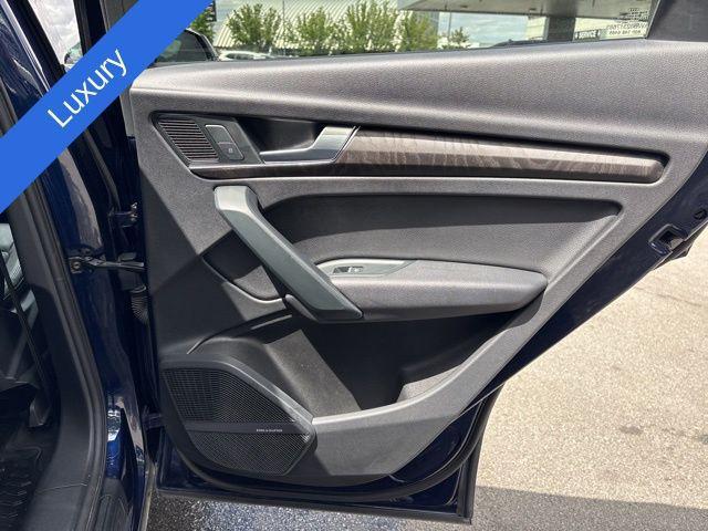 Photo of 2018 Blue Metallic Audi Q5
