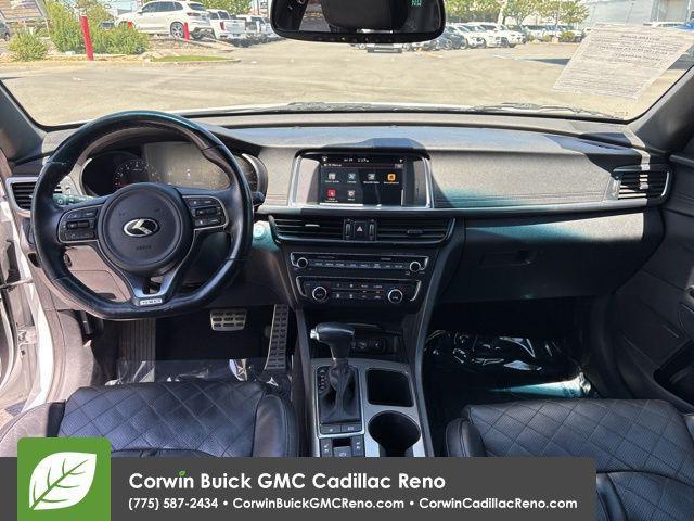 Photo of 2016 Snow White Pearl Kia Optima