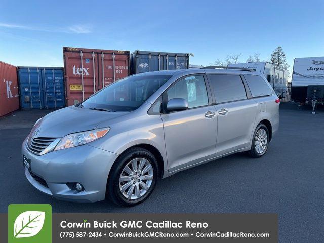 2012 Toyota Sienna