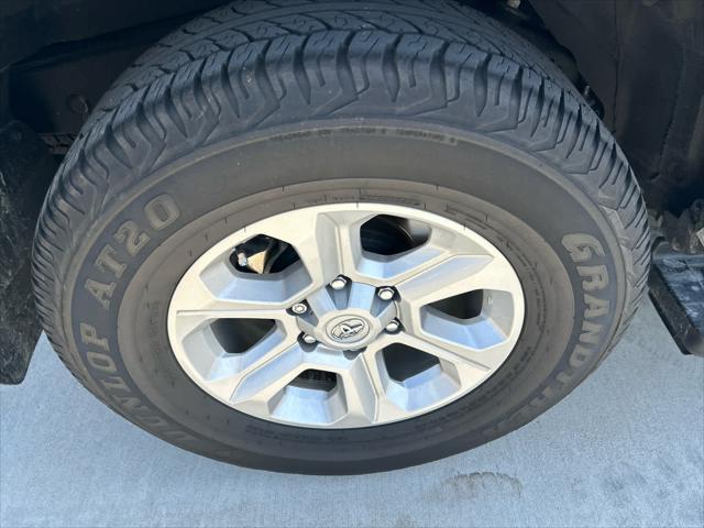Photo of 2024 Classic Silver Metallic Toyota 4Runner