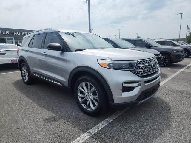 Photo of 2021 Iconic Silver Metallic Ford Explorer