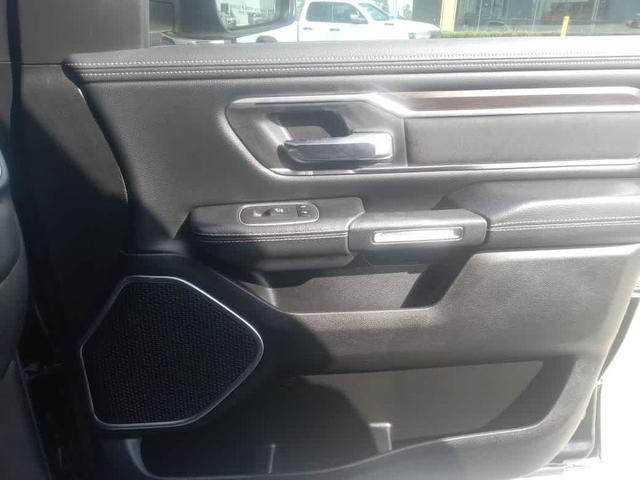 Photo of 2022 Diamond Black Crystal Pearlcoat RAM 1500