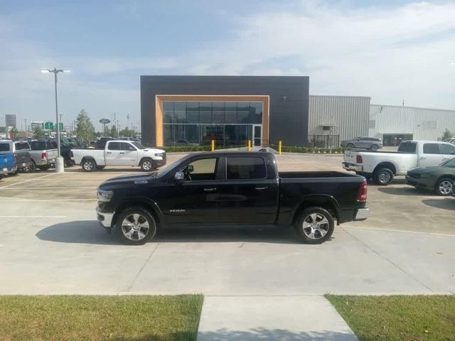 Photo of 2022 Diamond Black Crystal Pearlcoat RAM 1500