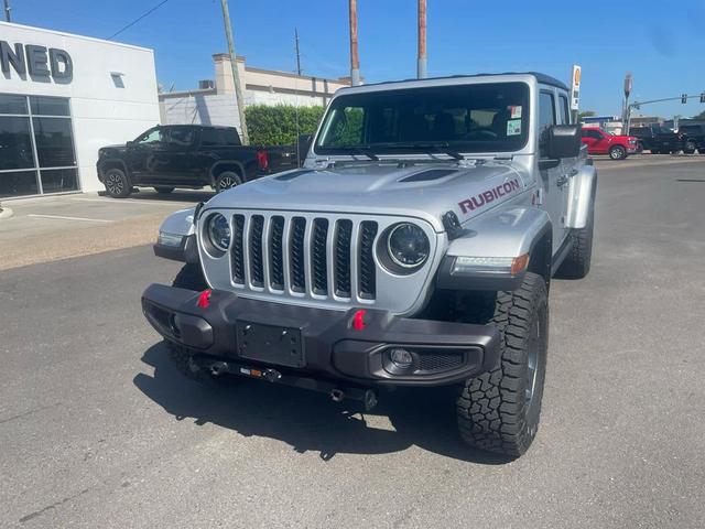 Photo of 2023 Silver Zynith Clearcoat Jeep Gladiator