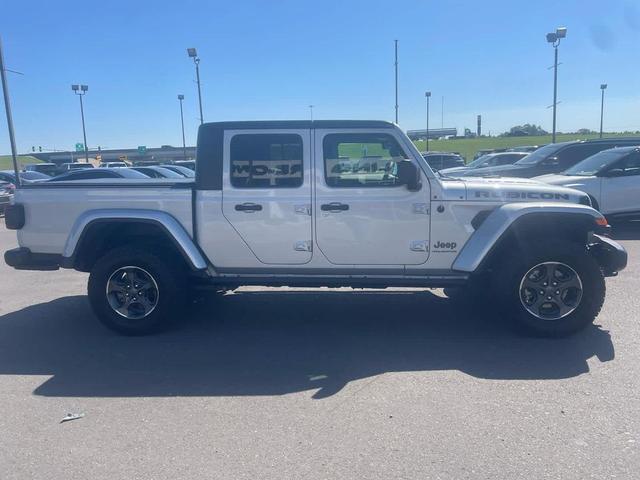 Photo of 2023 Silver Zynith Clearcoat Jeep Gladiator