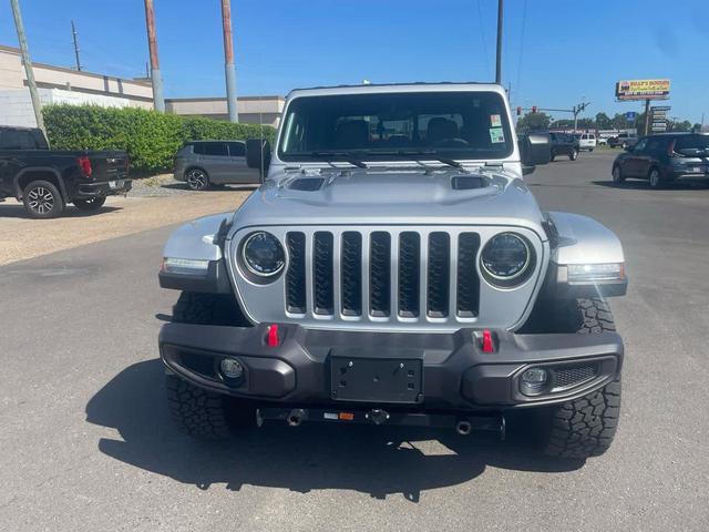 Photo of 2023 Silver Zynith Clearcoat Jeep Gladiator