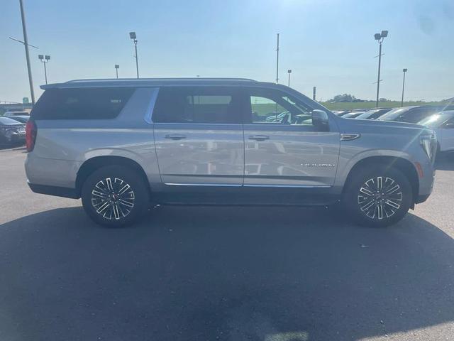 Photo of 2025 Sterling Metallic GMC Yukon XL