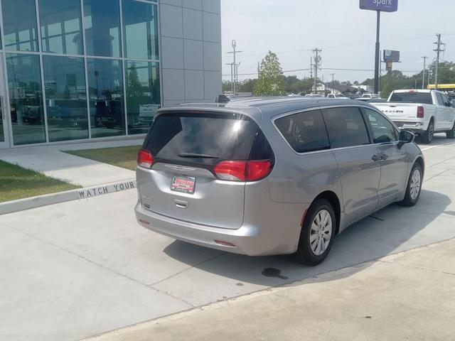 Photo of 2020 Billet Silver Metallic Clearcoat Chrysler Voyager