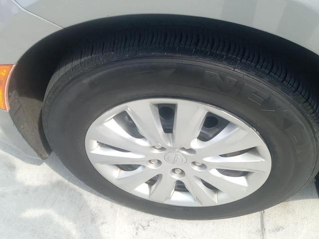 Photo of 2020 Billet Silver Metallic Clearcoat Chrysler Voyager