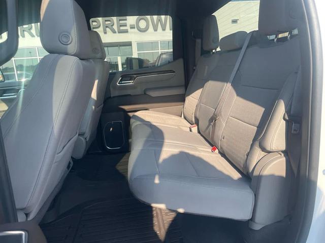 Photo of 2024 Summit White GMC Sierra 1500