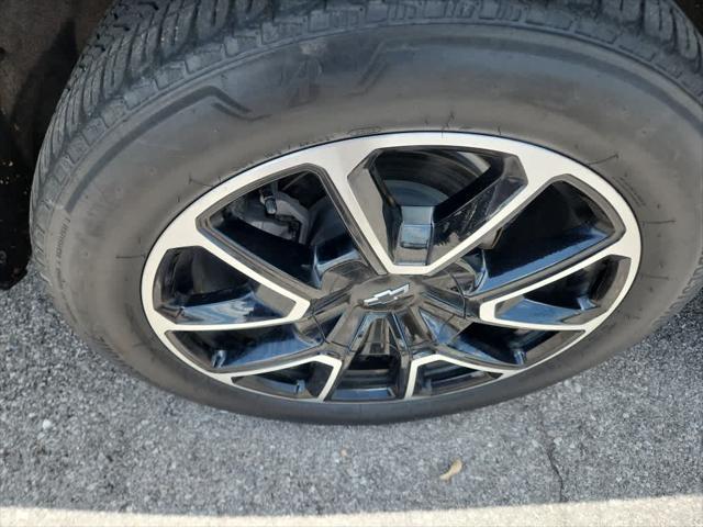 Photo of 2023 Dark Ash Metallic Chevrolet Suburban