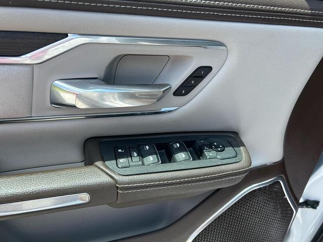 Photo of 2025 Bright White Clearcoat RAM 1500