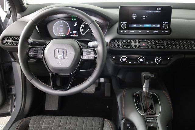 Photo of 2026 Urban Gray Pearl Honda HR-V