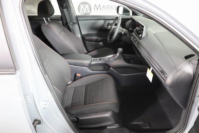Photo of 2026 Urban Gray Pearl Honda HR-V