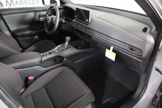 Photo of 2026 Urban Gray Pearl Honda HR-V
