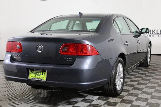 Photo of 2009 Cyber Gray Metallic Buick Lucerne