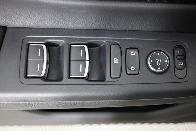 Photo of 2026 Solar Silver Metallic Honda CR-V Hybrid