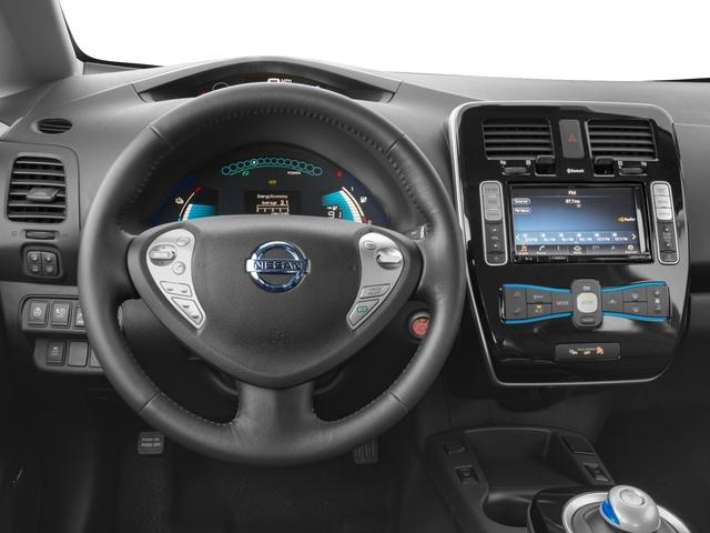 Photo of 2017 Brilliant Silver Nissan Leaf