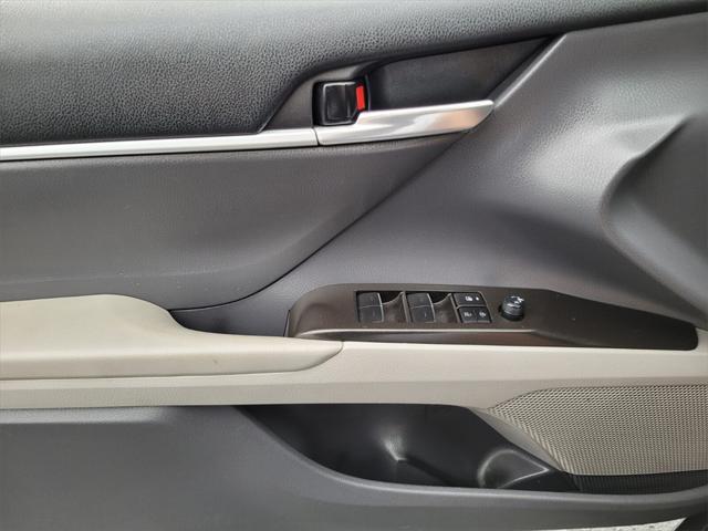 Photo of 2023 Gray Toyota Camry