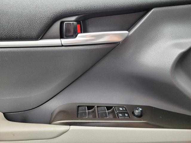 Photo of 2023 Gray Toyota Camry